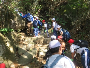 １０月３０日　３年生遠足（筑波山）
