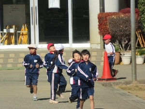 １２月４日　校内持久走記録会