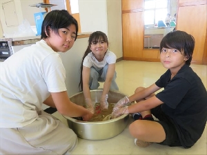 【第６学年家庭科】この技を　今度はうちで　使うから！！