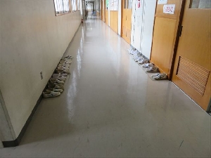 【全学年　５校時】鉛筆を　静かにおいて　任務完了！！