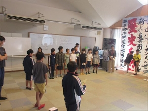 【第５学年宿泊学習に向けて】炎より　熱く踊るよ　マイムマイム