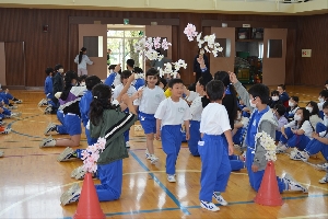 ４月１１日（火）ようこそ！生子菅小学校へ～新入生を迎える会