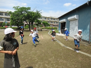 ５月２５日（木）第一回縦割り班遊び