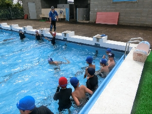 ６月３０日（金）５・６年生 水泳学習
