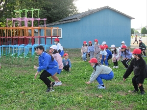 １１月１６日（木）縦割り班遊び