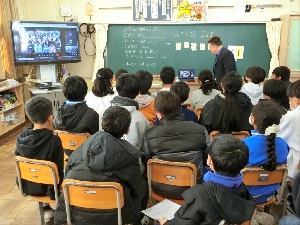 ２月２７日（火）６年生　永寧小学校（台湾）とのオンライン授業