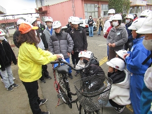 ３月５日（火）６年生 交通安全教室