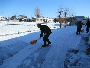 ２月９日（月） 積雪に伴う臨時休業について