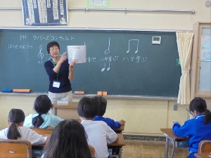 ４／４拍子を感じて　４年生音楽「ラバーズコンチェルト」