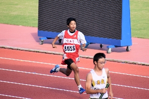 茨城県中学校新人陸上競技大会に出場、健闘しました！