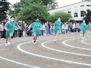 体育祭の演技　～２年徒競走～