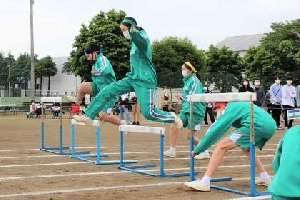 体育祭の演技　～３年ラッキーレース～