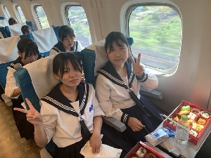 修学旅行３日目　新幹線・バス