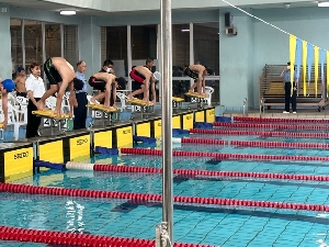 県西新人大会　水泳競技が実施されました！