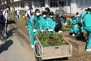 1・2年生親子奉仕作業