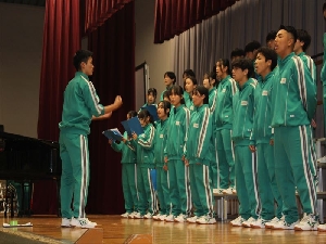 合唱コンクールの練習の様子（３学年）