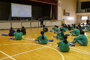 AED・心肺蘇生についての授業を行いました（２学年）