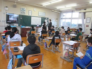 吉和小中学校とのオンライン交流