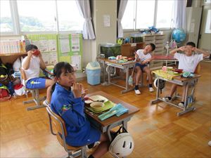 給食の様子