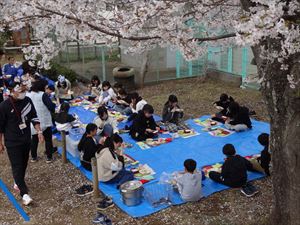 お花見給食