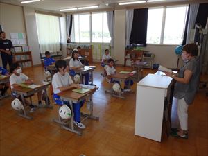 朝の読み聞かせボランティア