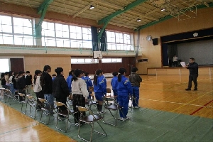 感謝を込めて　～在校生卒業式の練習～