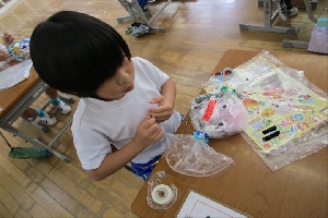 1年生　図工の様子