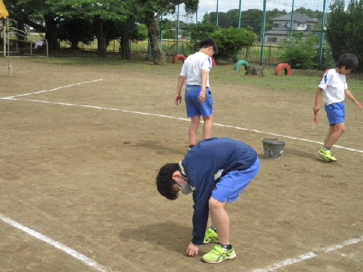 石拾いも大切です