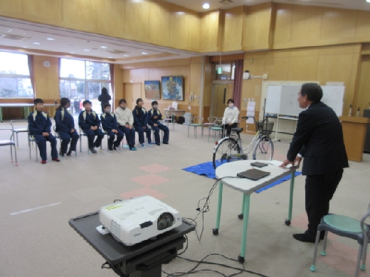 安全な自転車の乗り方について