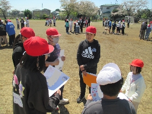 豊かな心をもつ子　対面式（縦割り班顔合わせ）